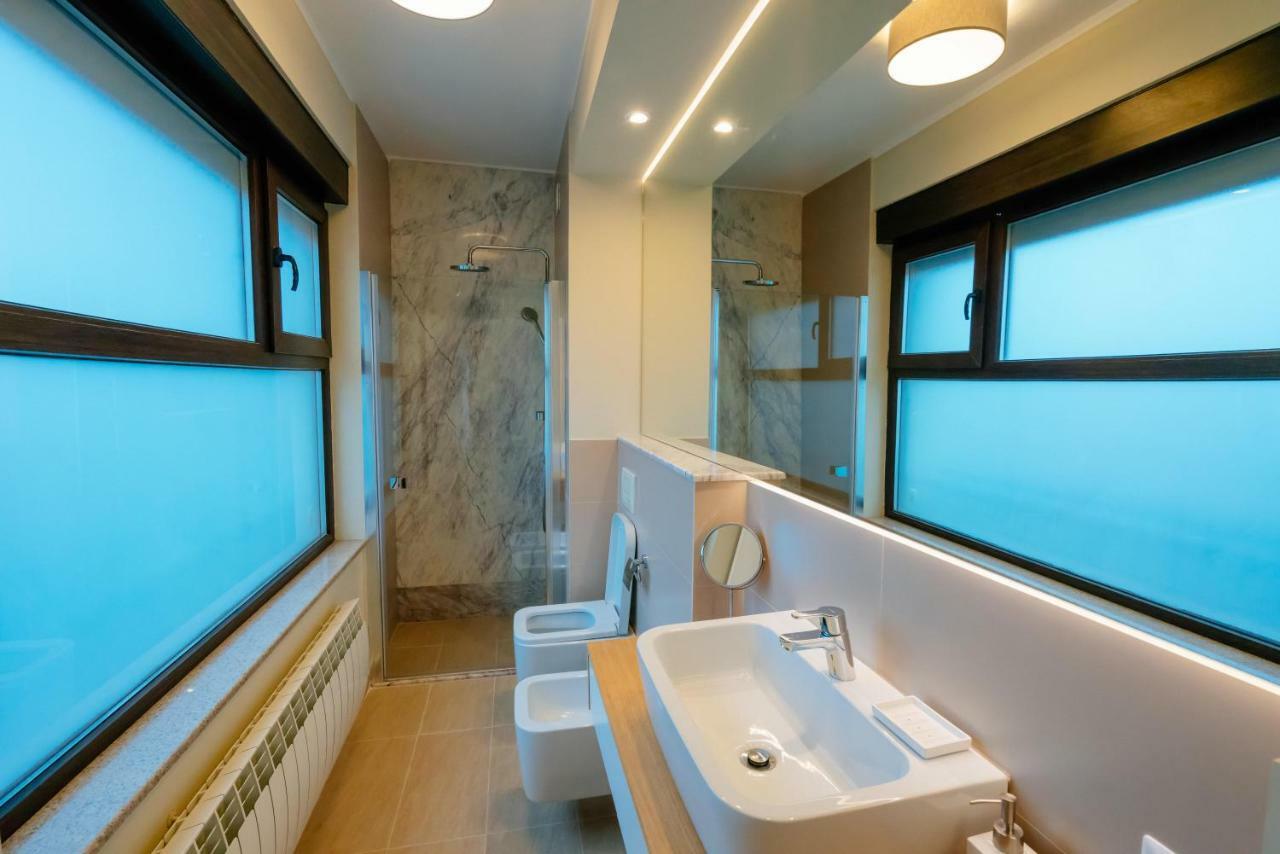Arbans Cosy Modern Apartment In The City Center Bukarest Exterior foto